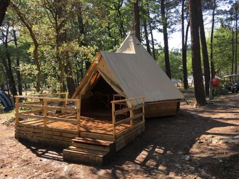 HÉBERGEMENT INSOLITE 2 personnes - TIPI 2 chambres sans sanitaire