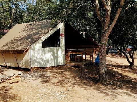 BUNGALOW TOILÉ 4 personnes - 2 chambres - sans sanitaires