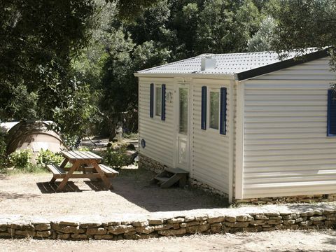 MOBILHOME 6 personnes - Comfort | 2 Chambres | Capacité 4-6 personnes |Terrasse simple| 1 Salle de bain | Climatisation