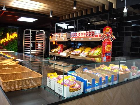 Alannia El Pinar - Camping Girona