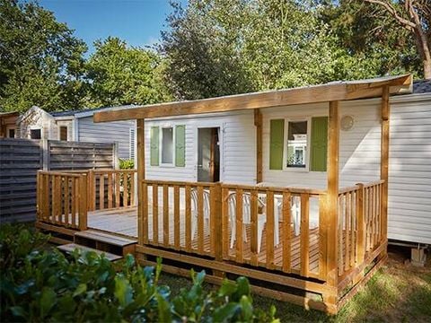 MOBILHOME 2 personnes - Mobil-home | Classic | 1 Ch. | 2 Pers. | Terrasse surélevée | 1 SDB | TV