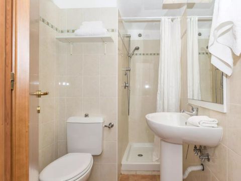 APPARTEMENT 4 personnes