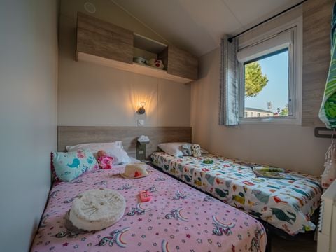 MOBILHOME 5 personnes - AUTHENTIQUE