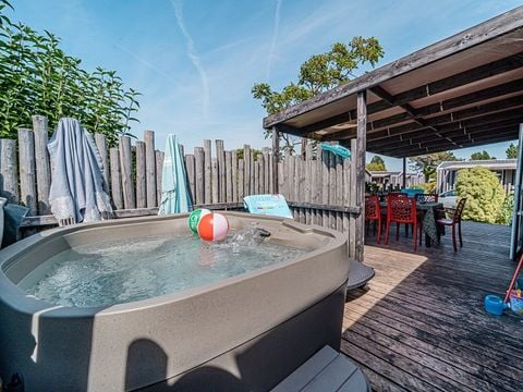 MOBILHOME 6 personnes - PREMIUM JACUZZI