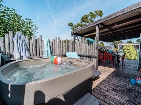MOBILHOME 6 personnes - Trio Premium 4 Pièces 6 Personnes Jacuzzi + Climatisé + TV