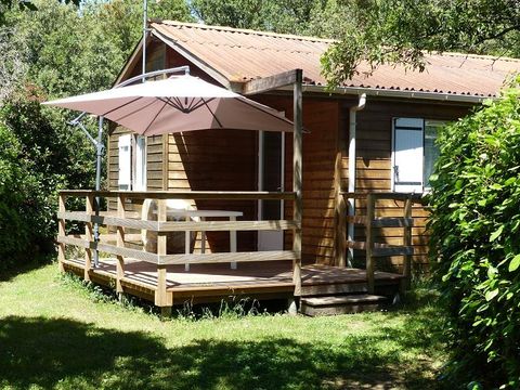 CHALET 6 personnes - Chalet Confort -35m² -2 chambres - terrasse semi-couverte - TV - Clim 2/6 pers