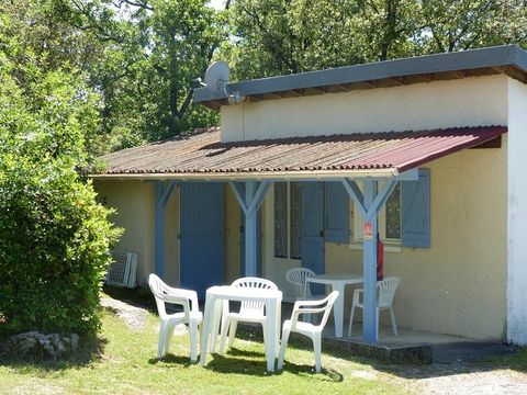 Gîte 2/6 personnes - Maisonnette Confort 35m² - 2 chambres - Terrasse - TV