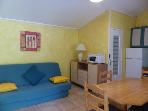 Gîte 2/6 personnes - Maisonnette Confort 35m² - 2 chambres - Terrasse - TV