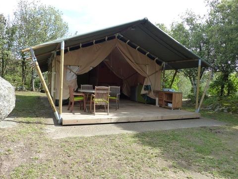 BUNGALOW TOILÉ 5 personnes - Lodge Safari Standard 25m² 2 chambres - terrasse, en pleine nature (sans sanitaires) 2/5 pers