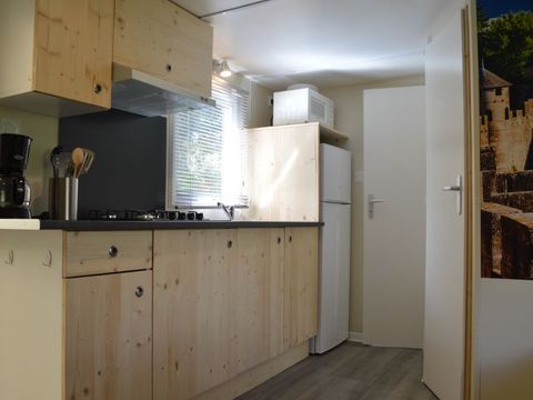 Mobilhome 4 personnes - Mobil-Home Confort -28m² -2 chambres - terrasse semi-couverte - TV - Clim 2/4 pers
