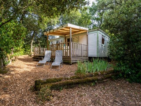 Mobilhome 4 personnes - Mobil-Home Confort -28m² -2 chambres - terrasse semi-couverte - TV - Clim 2/4 pers