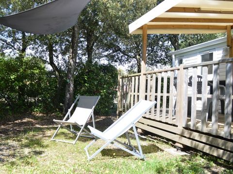Mobilhome 4 personnes - Mobil-Home Confort -28m² -2 chambres - terrasse semi-couverte - TV - Clim 2/4 pers