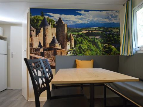 Mobilhome 4 personnes - Mobil-Home Confort -28m² -2 chambres - terrasse semi-couverte - TV - Clim 2/4 pers