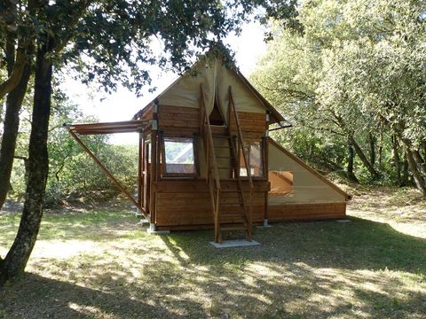 TENTE TOILE ET BOIS 4 personnes - Tente Bivouac XL sur pilotis Standard 2 chambres - en pleine nature (sans sanitaires) 2/4 pers