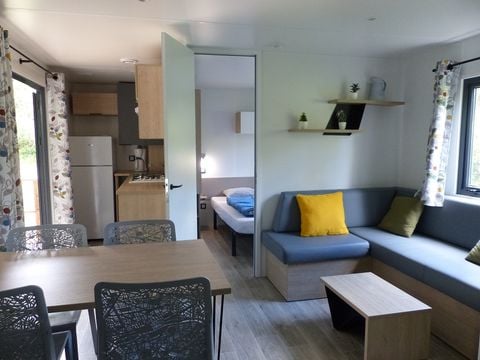 MOBILHOME 6 personnes - Mobil-Home Premium 32m² 3 chambres - terrasse semi-couverte - TV - Clim 2/6 pers