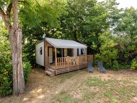 MOBILHOME 5 personnes - Mobil-Home Premium -30m² -2 chambres - terrasse couverte - TV - Clim 2/5 pers