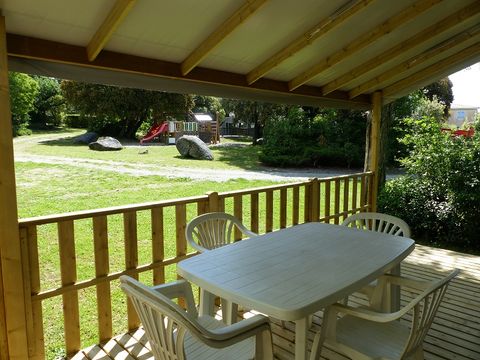 Mobilhome 2/5 personnes - Premium -30m² -2 chambres - Terrasse couverte - TV - Clim