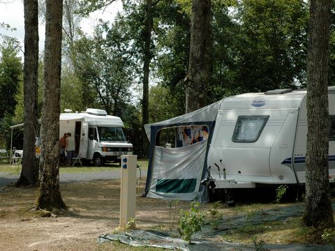 Camping du Grand Etang de Saint-Estèphe - Camping Dordogne - Image N°10