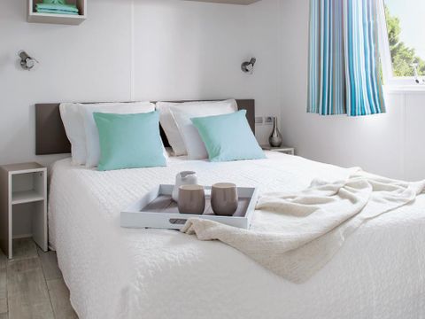 MOBILHOME 6 personnes - Grand confort 3Ch 40m2 avec terrasse couverte et semi fermée