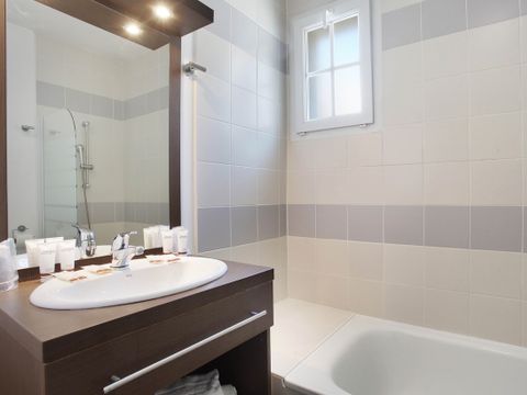 MAISON 8 personnes - 4 pièces 8 Pers