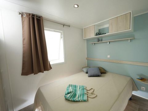 MOBILHOME 4 personnes - Mobil home 26m2 + terrasse couverte. 4 pers