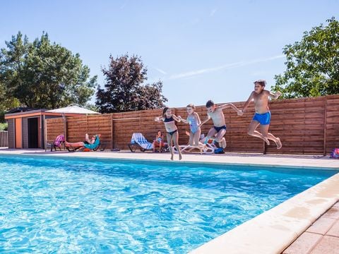 Flower Camping Le Soleil des Bastides - Camping Tarn