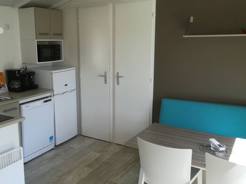 MOBILHOME 6 personnes - Comfort | 2 Ch. | 4/6 Pers. | Petite Terrasse | Clim. | TV