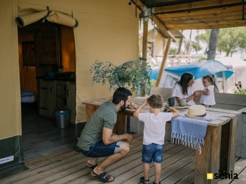 TENTE 4 personnes - KENTIA