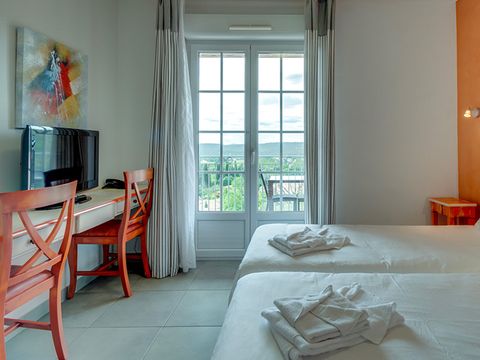 Chambre 2 personnes - Chambre double - 15m² - avec balcon