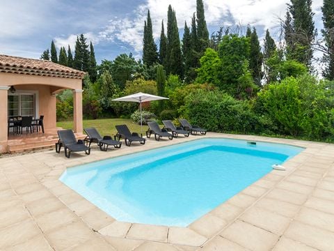 MAISON 8 personnes - 4 pièces 8 personnes avec piscine privée