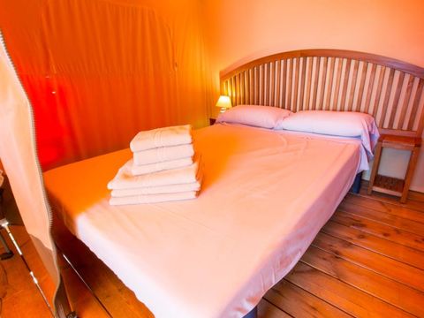 TENTE TOILE ET BOIS 5 personnes - KENYA