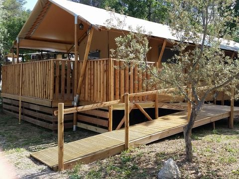 TENTE 4 personnes - LODGE 2 chambres avec salle de bains PMR