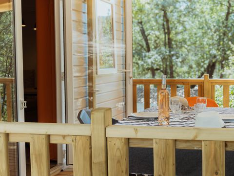 MOBILHOME 2 personnes - Mobilhome CAHUTE - 1 chambre télévision climatisé - Modèle 2024 1/3 pers