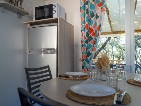 MOBILHOME 4 personnes - 2 ch 4 pers Terrasse semi-couverte