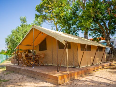 Tente en toile et en bois 4 personnes - Glamping Lodge 1/4 pers