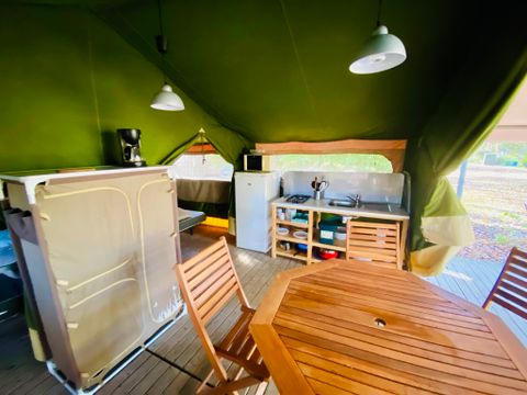 TENTE 5 personnes - Tente Safari Acacia Standard 23m² (sans sanitaires) - 2 chambres + terrasse couverte 12m² 5 pers.