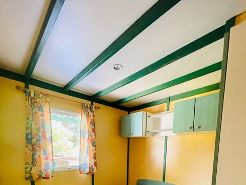 CHALET 6 personnes - Chalet Epicea Confort 32m² - 3 chambres - Terrasse couverte 15m² 6 pers. 