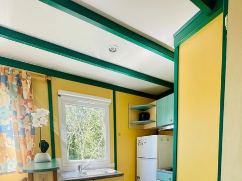 CHALET 4 personnes - Chalet Pommier Vue Montagne Confort 23m² 2 chambres + Terrasse couverte 15m² + Clim + TV