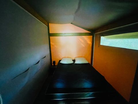 Tente en toile et en bois 5 personnes - Lodge Noisetier Standard 22m² - 2 chambres + Terrasse couverte 8m²