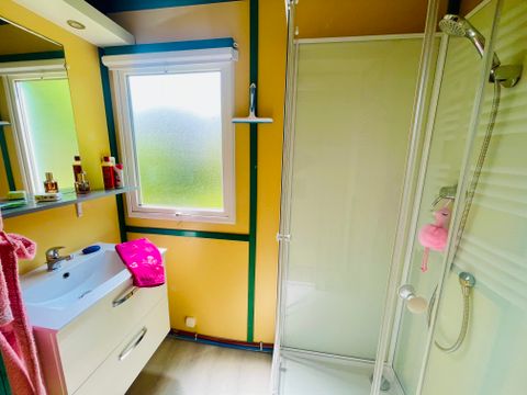 CHALET 6 personnes - Douglas Confort 32m2 climatisé - 2 chambres + Terrasse couverte 15m2 5/6 personnes