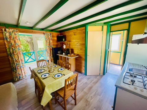 CHALET 6 personnes - Douglas Confort 32m2 climatisé - 2 chambres + Terrasse couverte 15m2 5/6 personnes