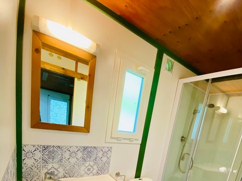 CHALET 5 personnes - Chalet Hibiscus Standard 20m² - 2 chambres + Terrasse couverte 10m²