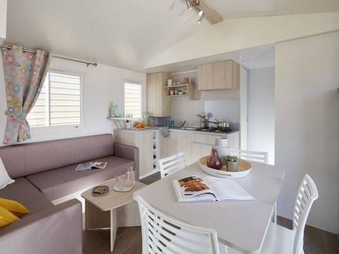 MOBILHOME 6 personnes - Confort | 3 Chambres | 6 Couchages | Terrasse semi couverte | 1 Salle de bain | Climatisation