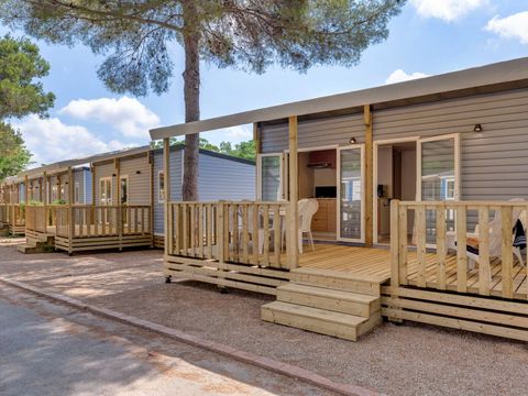 Mobilhome 4 personnes - Mobilhome 4 personnes - Premium | 2 Ch. | 4 Pers. | Terrasse surélevée | 1 SDB | Clim.