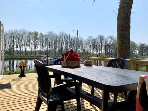 MOBILHOME 4 personnes - PREMIUM 34m² - (4pers)  2 CH + 2  SDB + LV + TV + Barbecue + Terrasse