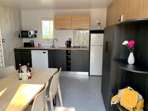 MOBILHOME 4 personnes - PREMIUM 34m² - (4pers)  2 CH + 2  SDB + LV + TV + Barbecue + Terrasse
