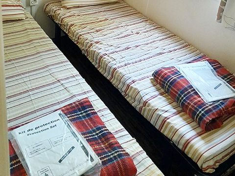 MOBILHOME 4 personnes - Classic | 2 Ch. | 4 Pers. | Terrasse surélevée non couverte | Clim.