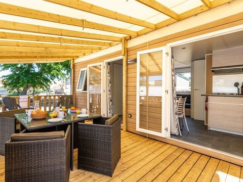 Mobilhome 6 personnes - Mobil-home | Premium | 2 Ch. | 4/6 Pers. | Terrasse surélevée | Clim.
