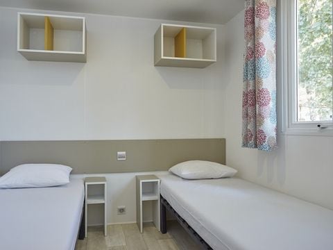 Mobilhome 6 personnes - Comfort XL | 2 Ch. | 4/6 Pers. | Terrasse surélevée | Clim. | TV