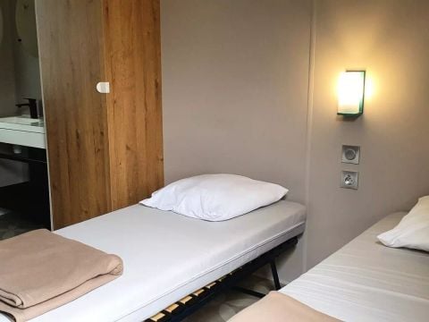 MOBILHOME 4 personnes - Premium Manureva 3 Pièces 4 Personnes + TV 2sdb